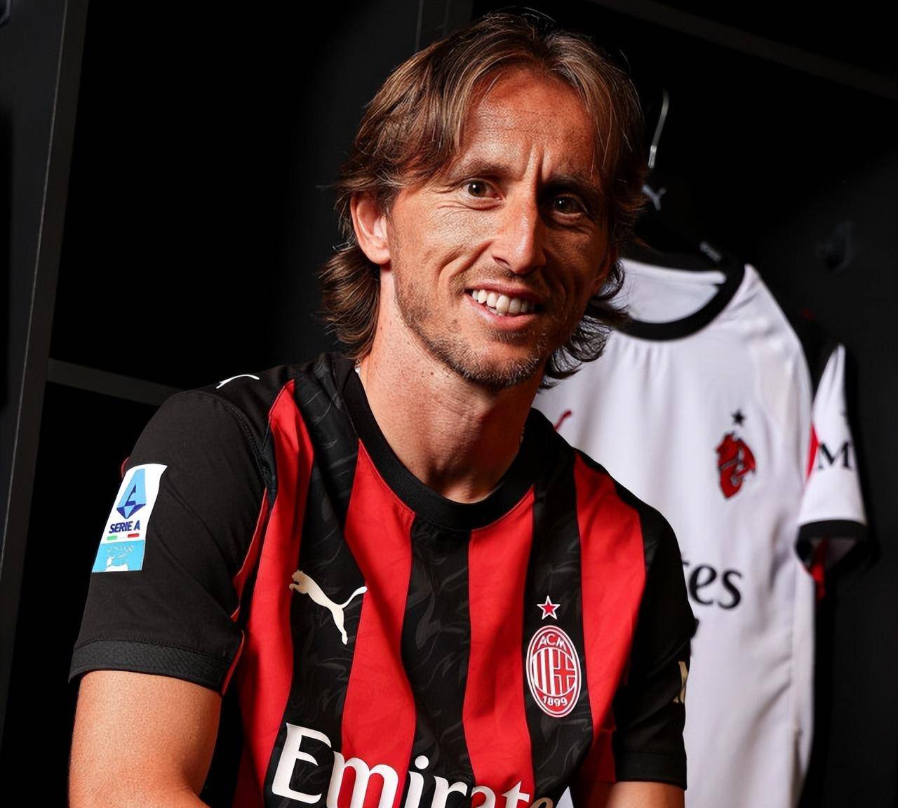 BBC：樱桃要在冬窗留住塞梅尼奥，倾向赛季后更低价格放人