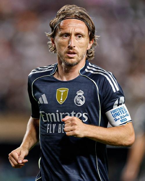 2016感谢信 曼努埃尔杯历史性杀进4强 这是我们共同的荣誉！