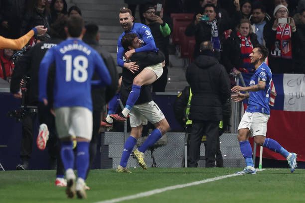 2-1，25岁英格兰国脚一剑封喉，率队2连胜反超切尔西，逼近前三