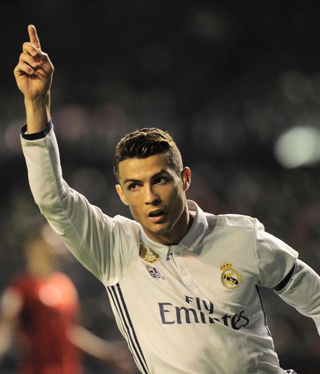 英超豪门又掉链子：3场不胜狂丢7分，争冠形势迅速恶化