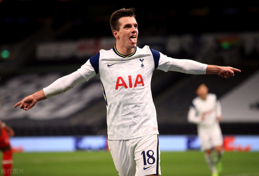 米体：泽林斯基出现轻微肌肉问题，可能不会出战比萨