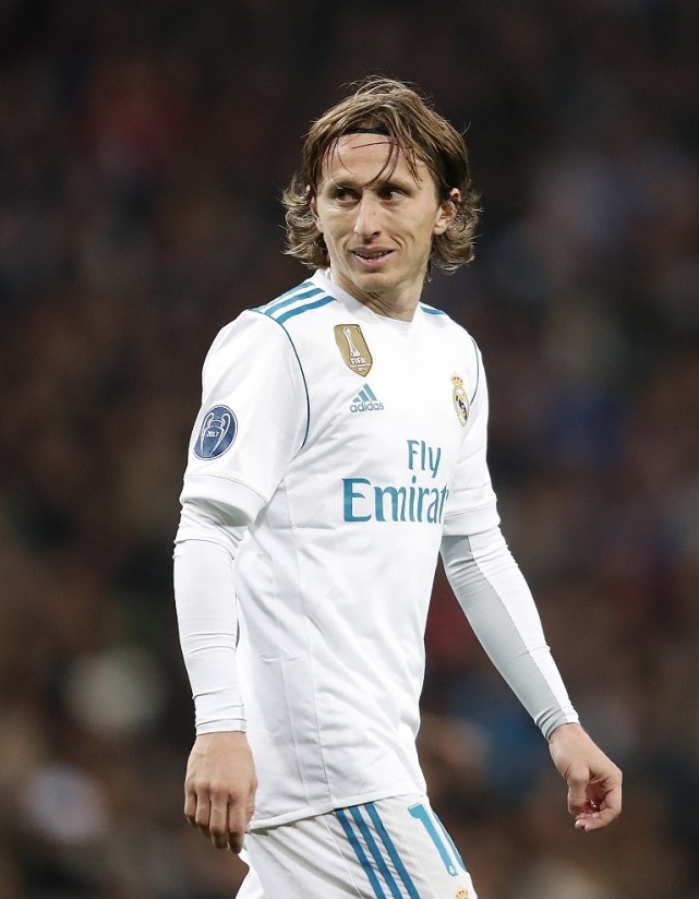 热刺官方：德拉古辛新赛季将改穿球队的3号球衣